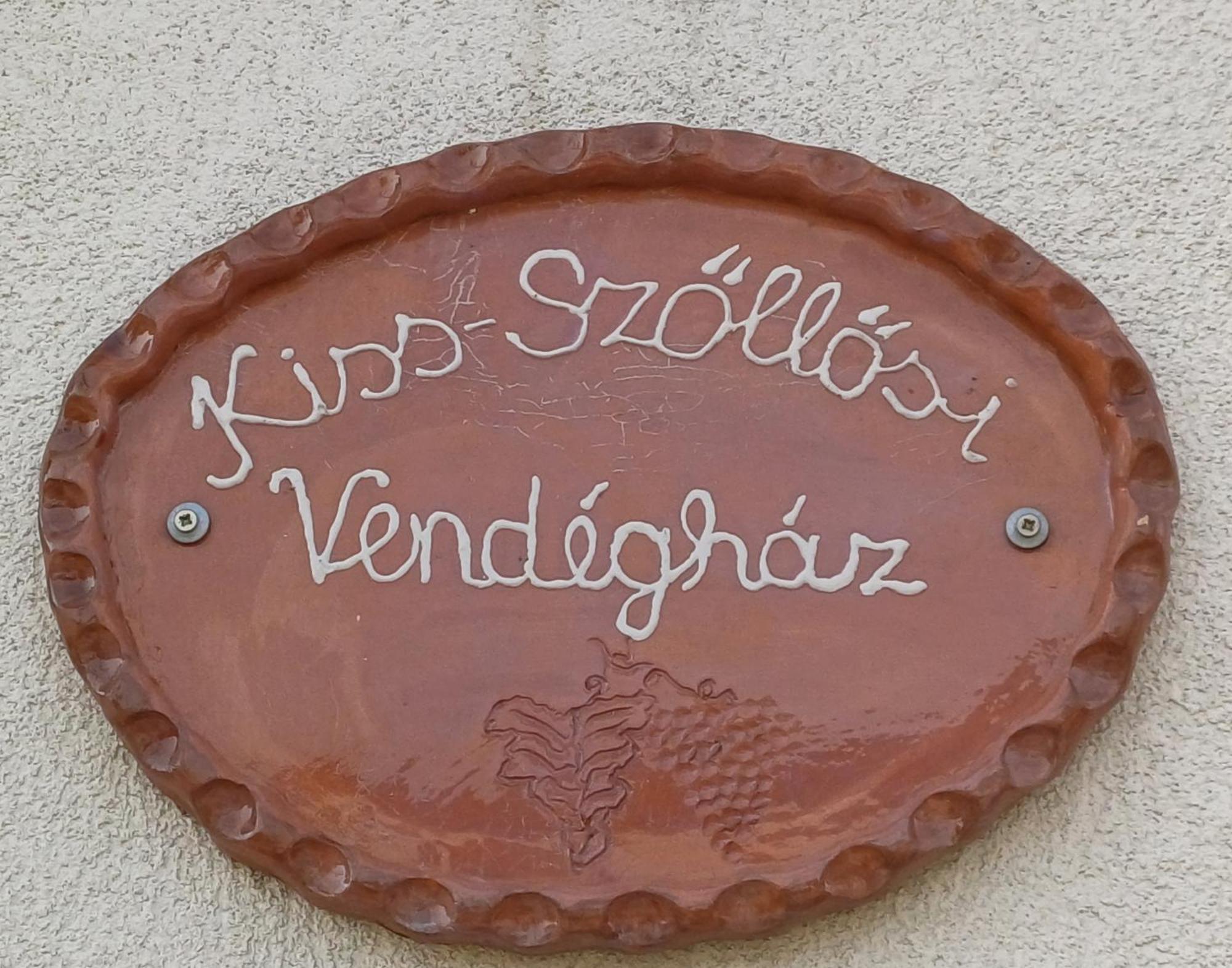 Kiss-Szollosi Vendeghaz Debreczyn Zewnętrze zdjęcie